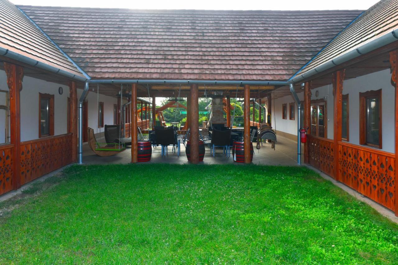 Nyakiglab Villa Szegi 외부 사진